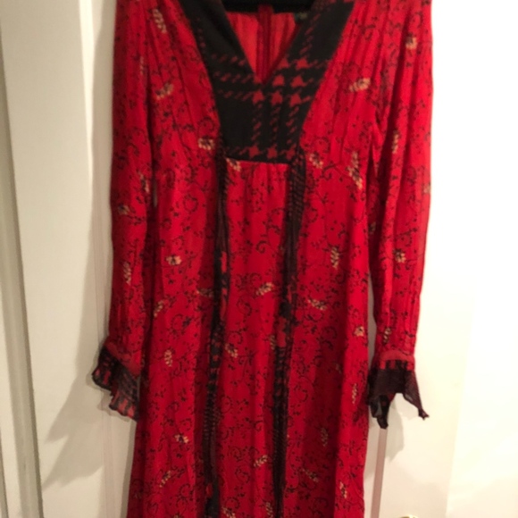 SOLD Sexy Silk Nordstrom Winter Kate Dress - Picture 3 of 5